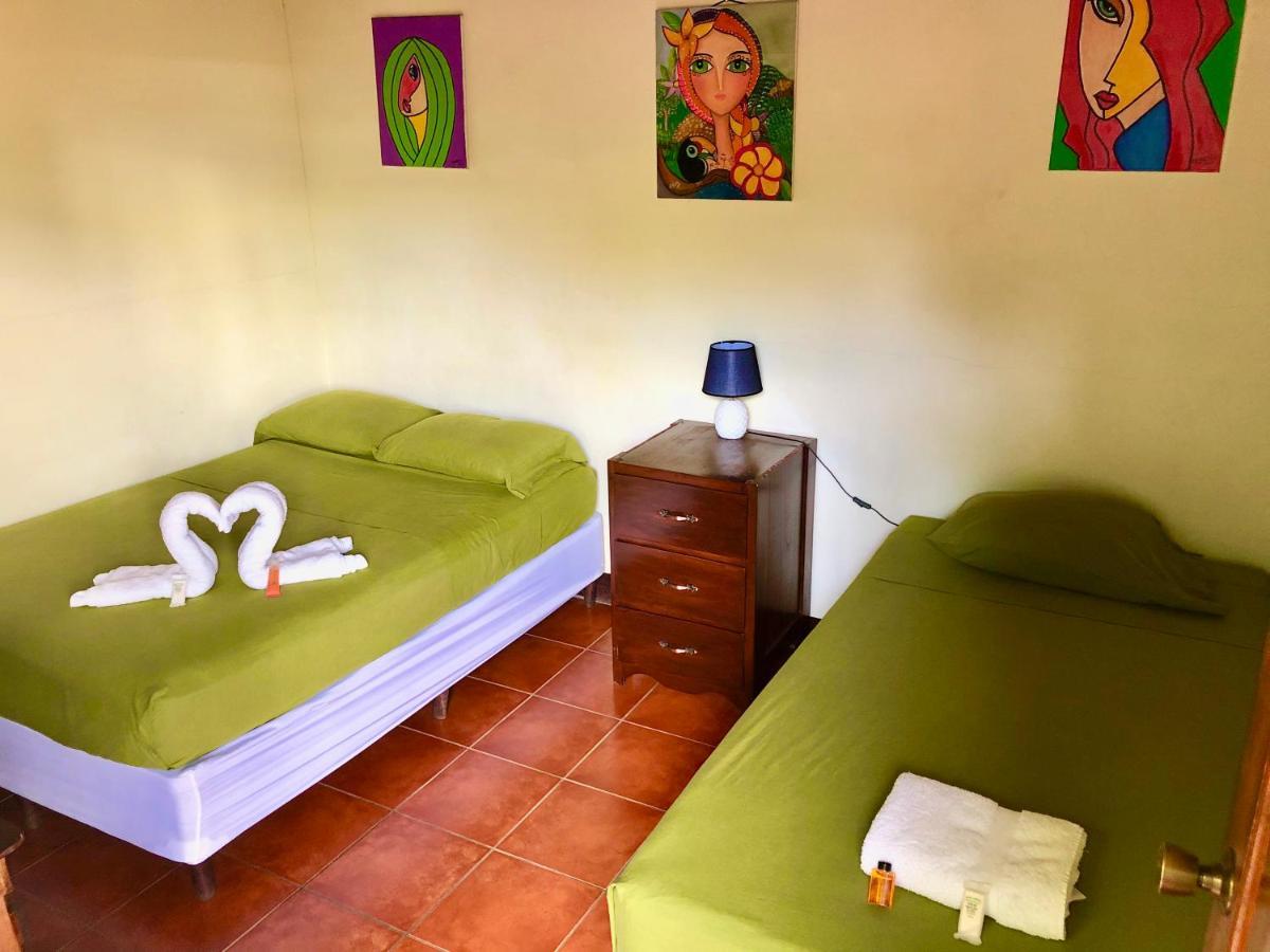 Casa Lula Leon Hostal Exterior photo