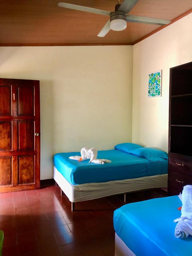 Casa Lula Leon Hostal Exterior photo