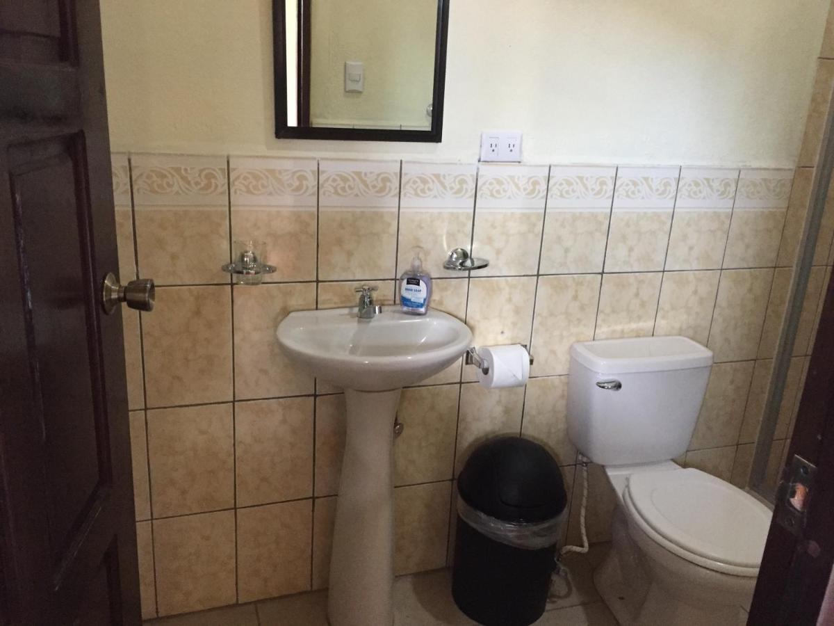 Casa Lula Leon Hostal Room photo